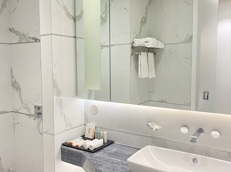 سوییت جونیور, Cielo Hotel Lusail Qatar