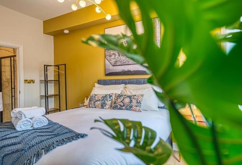 Студия Superior, Haworth Heights   An Amazing Aparthotel!