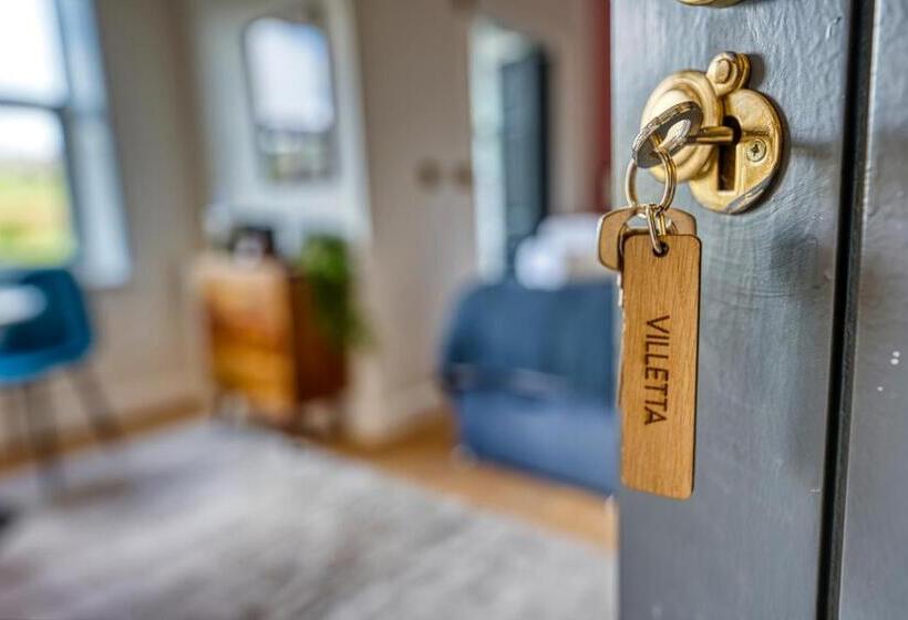 Студия Deluxe, Haworth Heights   An Amazing Aparthotel!