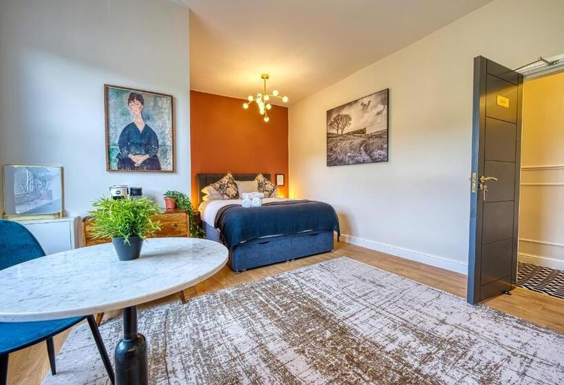 Студия Deluxe, Haworth Heights   An Amazing Aparthotel!