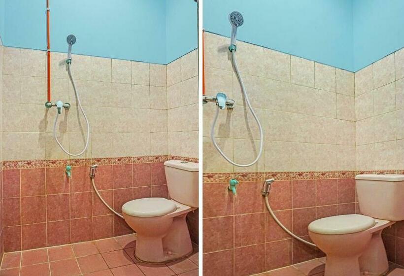 Standart Oda, J&b Rooms Tomang Jakarta Mitra Reddoorz