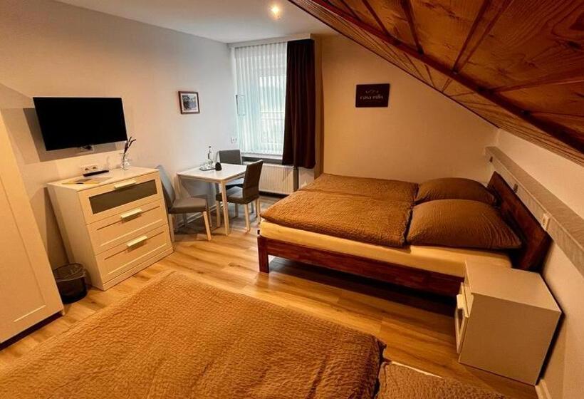 Трехместный Номер Стандарт с Видом, Casa Milix  Bed & Breakfast