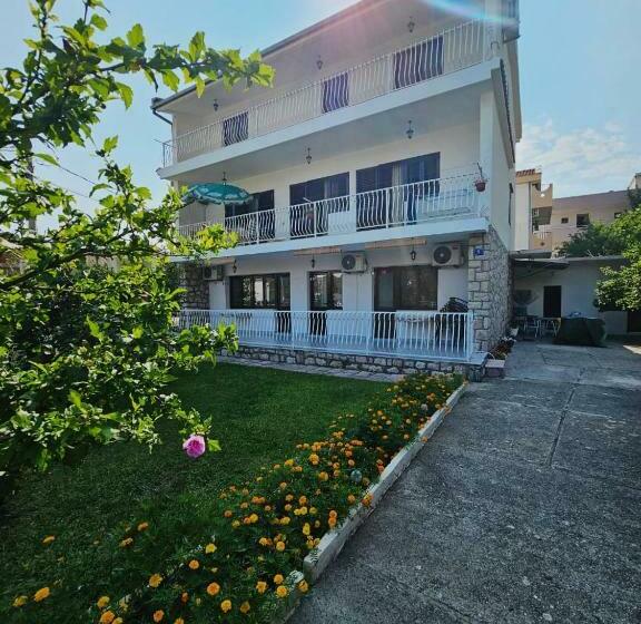 اتاق استاندارد, Apartmani Mim