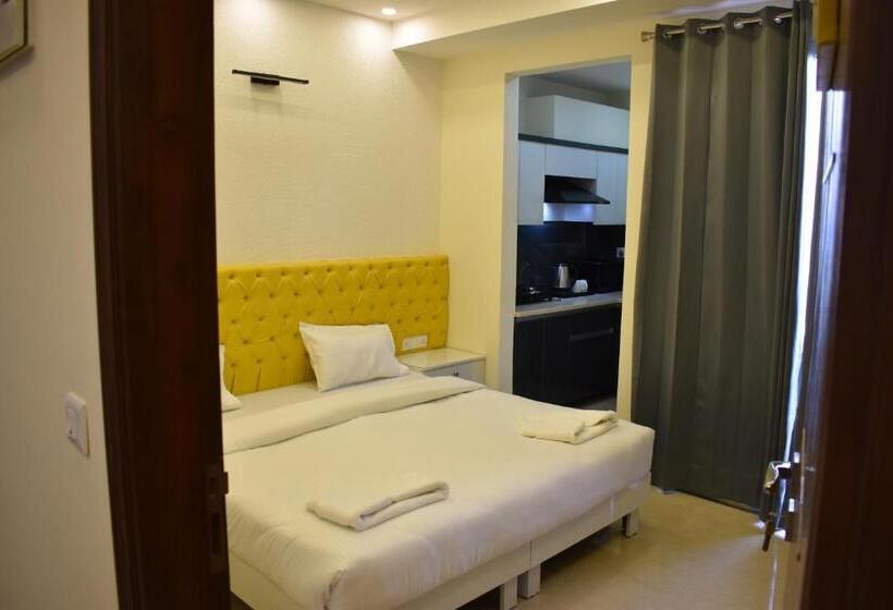 Номер Стандарт, Lime Tree Luxury Studio   Service Apartment Near Artemis Hospital ,gurgaon