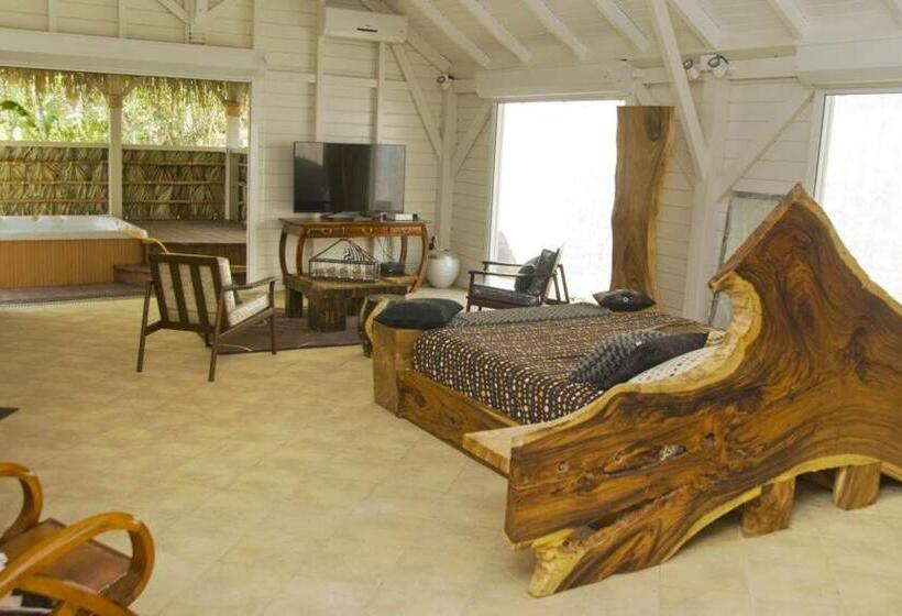 سوئیت با وان آب گرم, Villa Dream