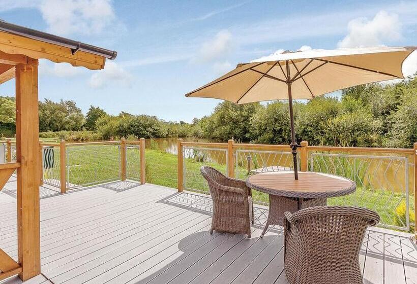 Дом 1 Спальня, Gadlas Park Holiday Cabins