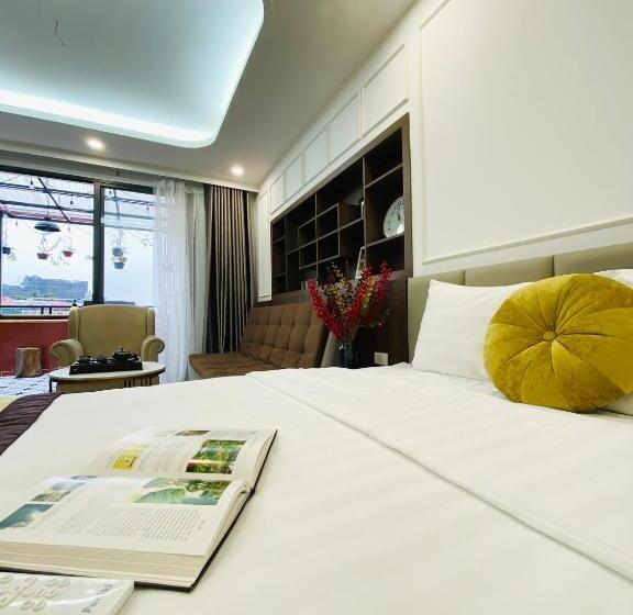 استودیو استاندارد با بالکن, Art Hotel Ha Noi