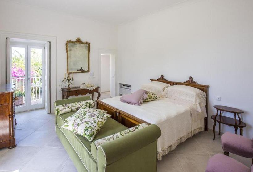 带花园景观的标准三人间, Palazzo Cacace Relais