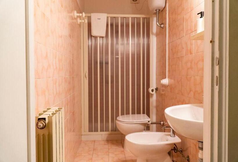 اتاق استاندارد چهار تخته, Affitta Camere Lido&lida