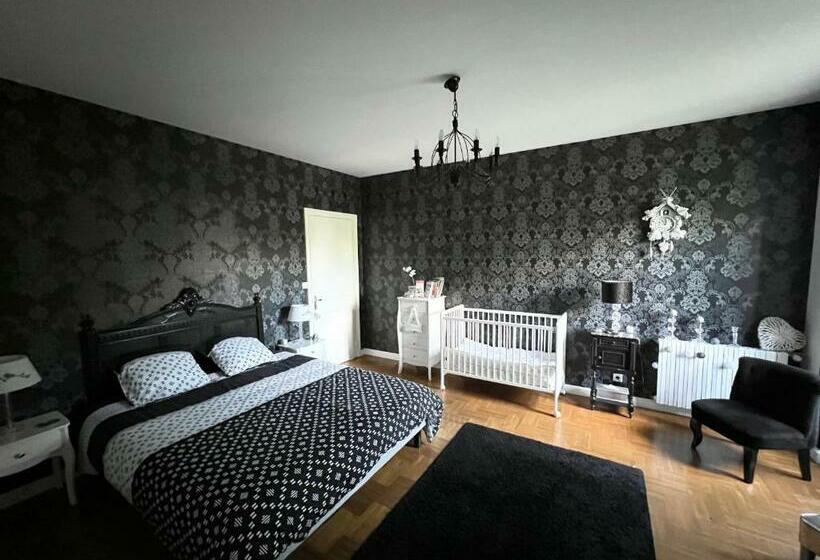 Номер Стандарт Вид на Бассейн, Chambres D Hôtes Dans Maison De Maître