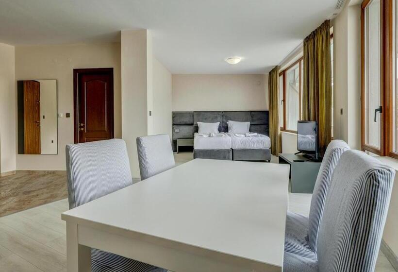 استودیوی سوپریور, Continental Apartments