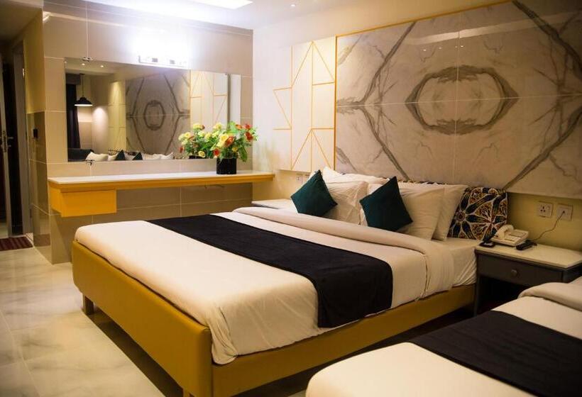 اتاق اجرایی سه نفره, Metropole