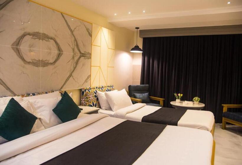 اتاق اجرایی سه نفره, Metropole