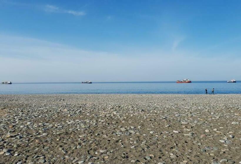 استودیوی استاندارد با چشم‌انداز دریا, Orbi City Sea View Apart