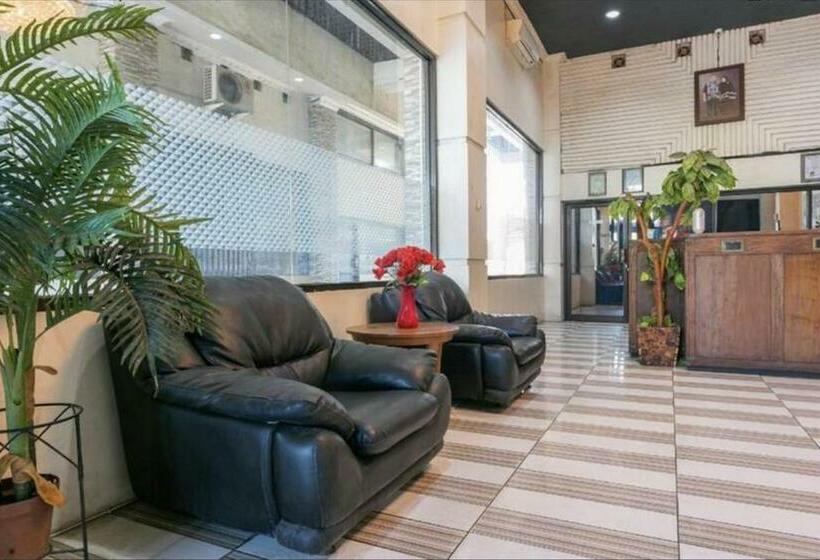 اتاق سوپریور, Urbanview Hotel Kanca Banjarmasin By Reddoorz