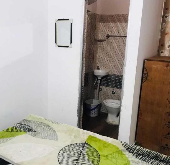 اتاق کلاسیک سه تخته, Spot On 90578 Harman Gest House