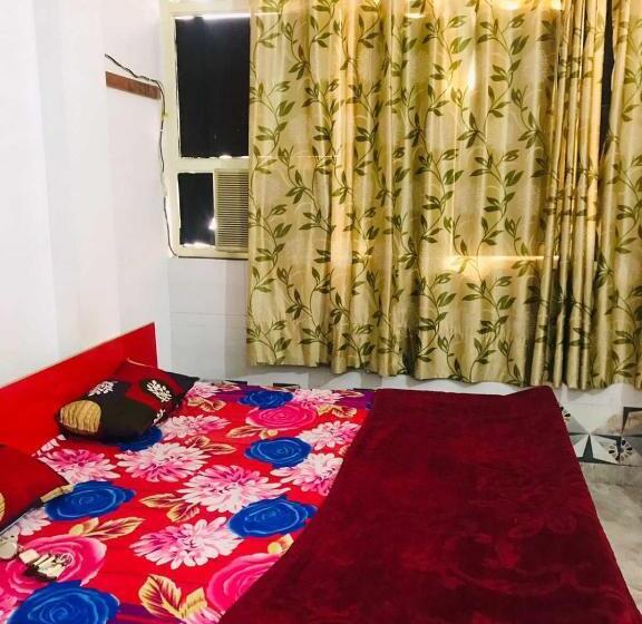 اتاق کلاسیک سه تخته, Spot On 90578 Harman Gest House