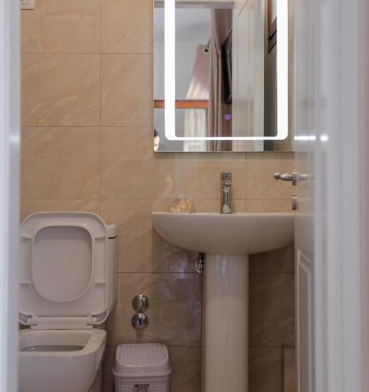 اتاق استاندارد با بالکن, çuçi B&b