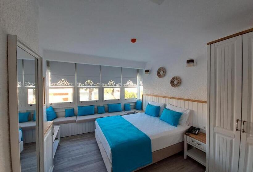 Delüks Üç Kişilik Oda, Bahar Butik Otel