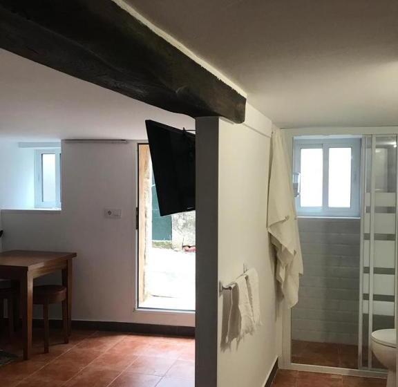 اتاق استاندارد, A Casa De Santos
