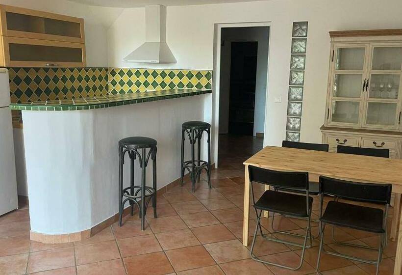 اتاق خانوادگی, Maison D Hotes Le Boulou