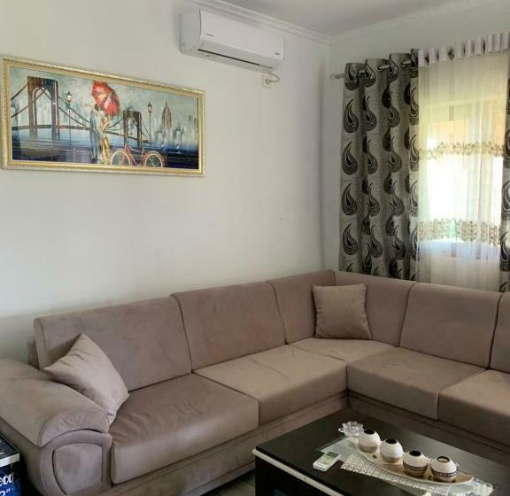 اتاق استاندارد سه نفره, Vokopola Villa