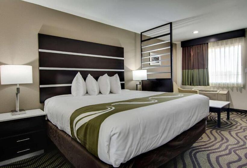 Люкс Кровать Кинг, Quality Inn & Suites Athens University Area