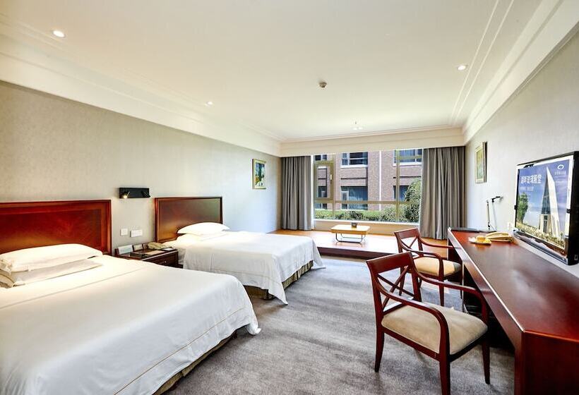 Quarto Familiar, Tongli Lakeview