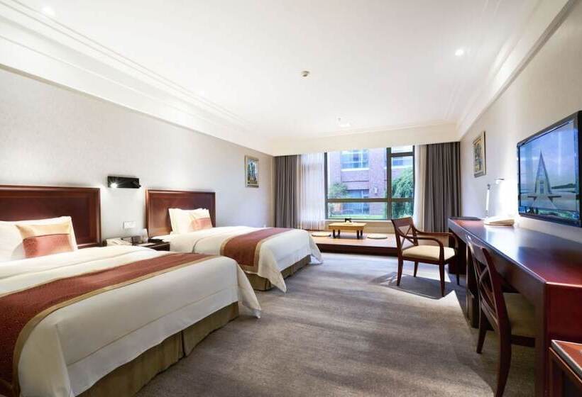 Quarto Familiar, Tongli Lakeview