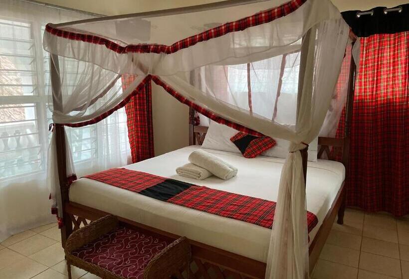 اتاق استاندارد با بالکن, Maasai Resort