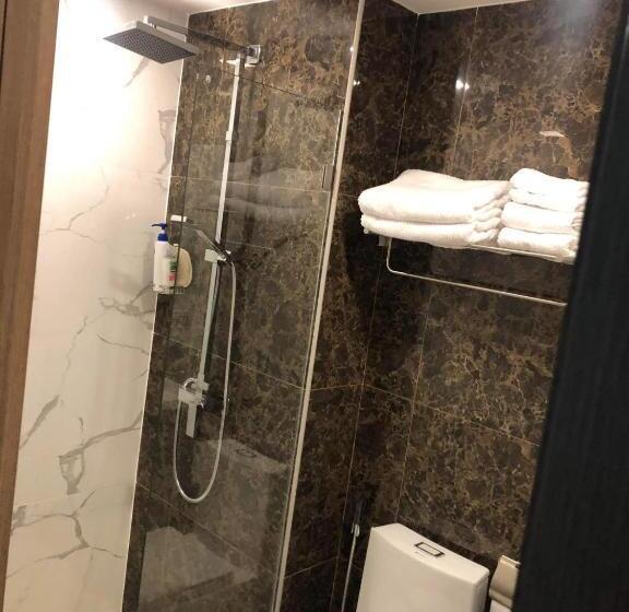 اتاق استاندارد با تخت بزرگ, Arcadia Continental Pattaya