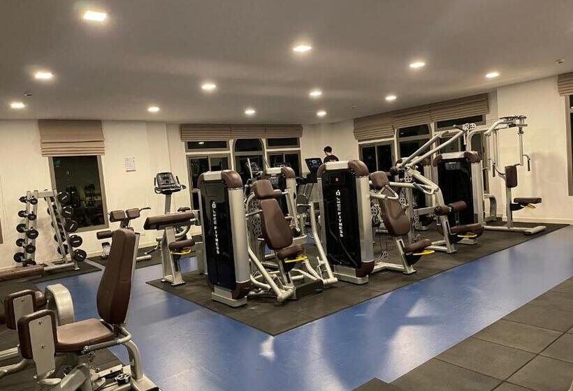 اتاق استاندارد با چشم‌انداز استخر, Arcadia Continental Pattaya