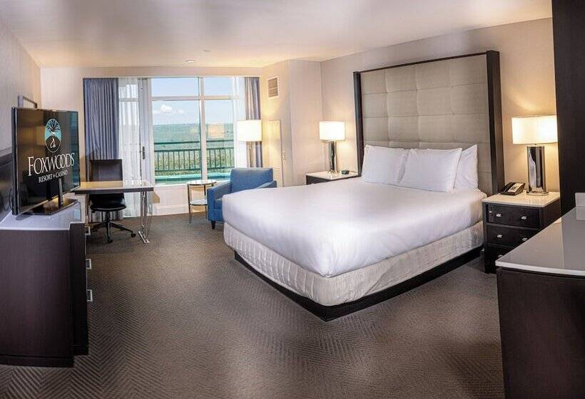 Номер Deluxe, Grand Pequot Tower At Foxwoods
