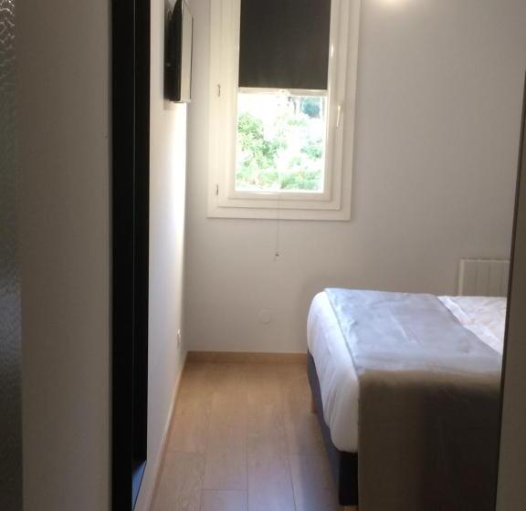 Номер Стандарт, Hôtel Azur