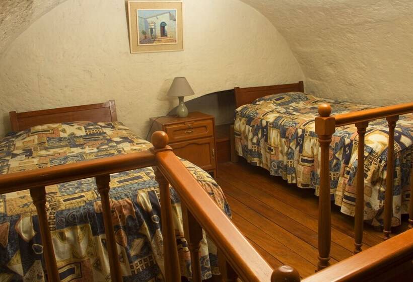 اتاق استاندارد چهار تخته, Posada Nueva Espana