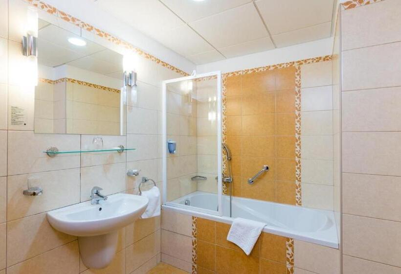 Номер Стандарт с Балконом, Szalajka Liget Hotel és Apartmanházak