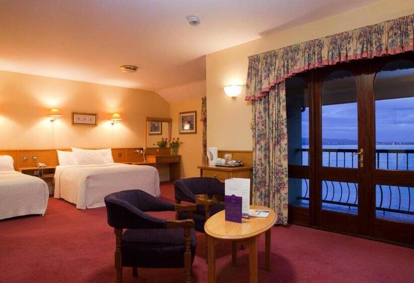 اتاق استاندارد سه نفره, Gold Coast Resort Dungarvan