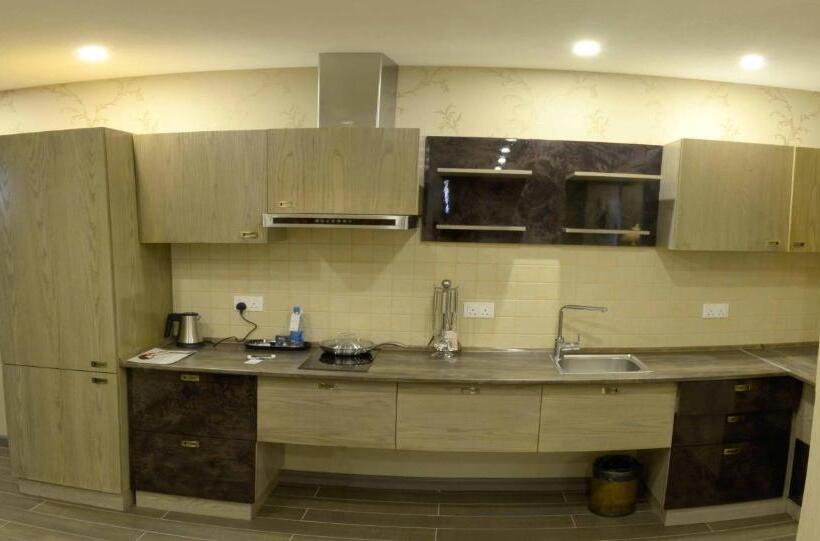 小型套房, Ramada By Wyndham Bishkek Centre