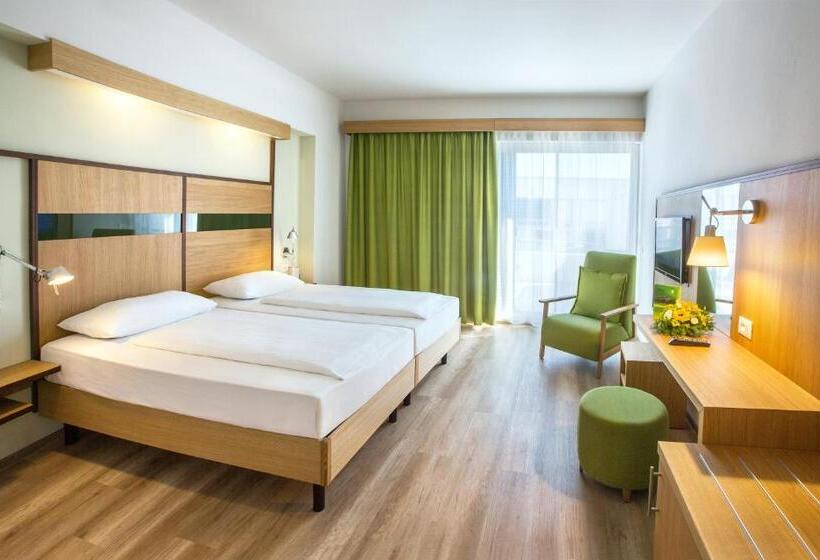 Номер Стандарт Трехместный, Robinson Apulia  All Inclusive