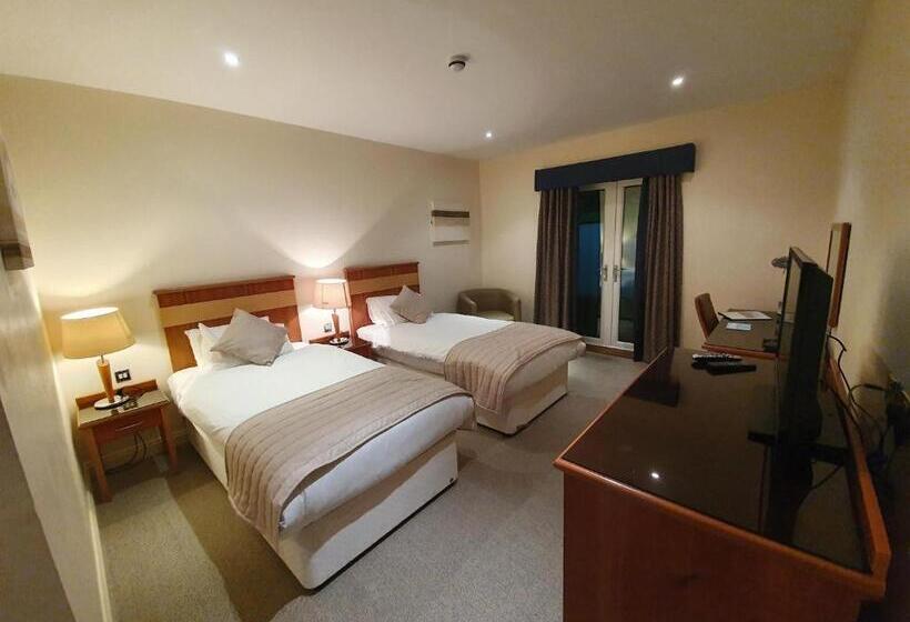 Quarto Estandar, Towers Hotel & Spa