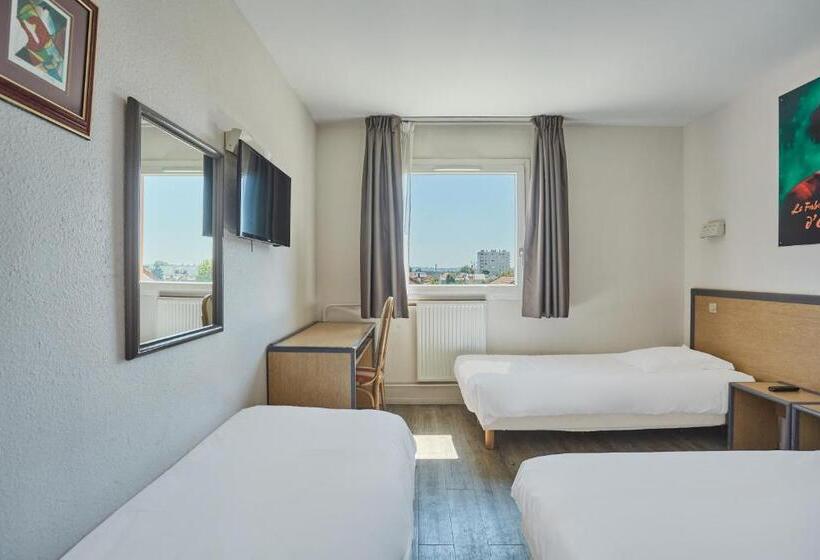 Номер Стандарт Трехместный, Hôtel Cinépole   Proche Paris