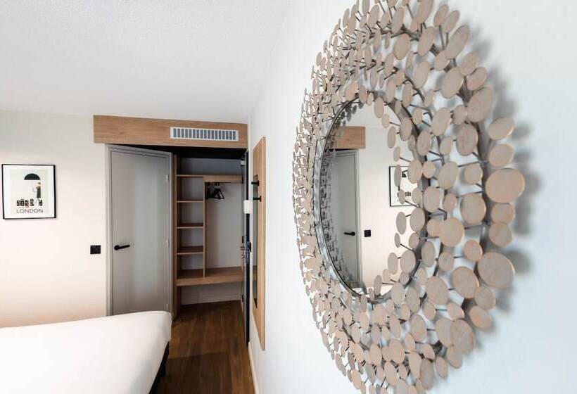 اتاق استاندارد سه نفره, Kyriad Direct Orleans Nord   Cap Saran