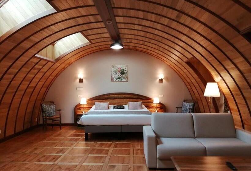 Люкс Deluxe Кровать Кинг, Logis Hotel La Diligence