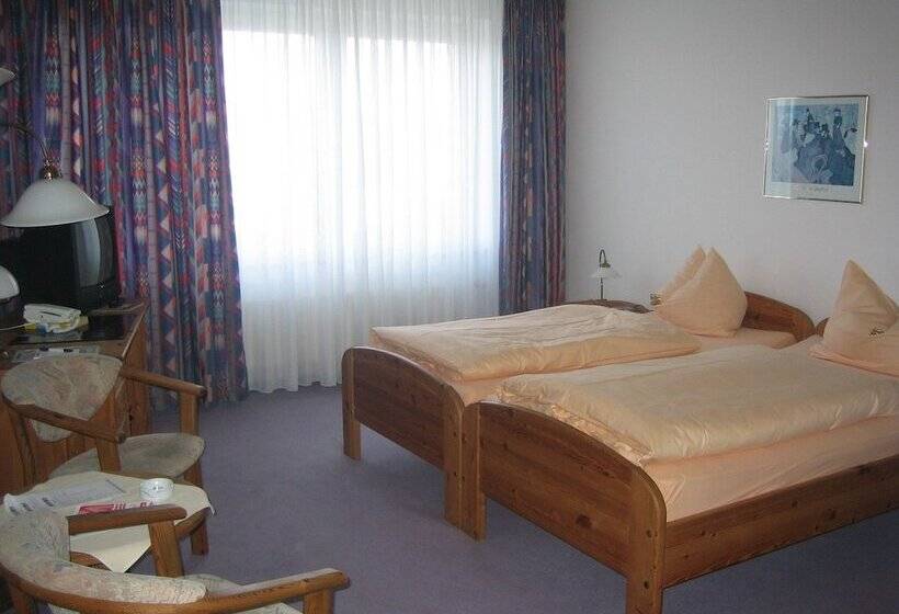 Номер Стандарт, Neustädter Hof Hotel Garni