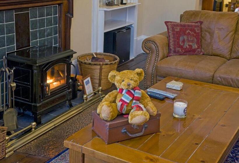 스위트 킹사이즈 침대, Knap Guest House