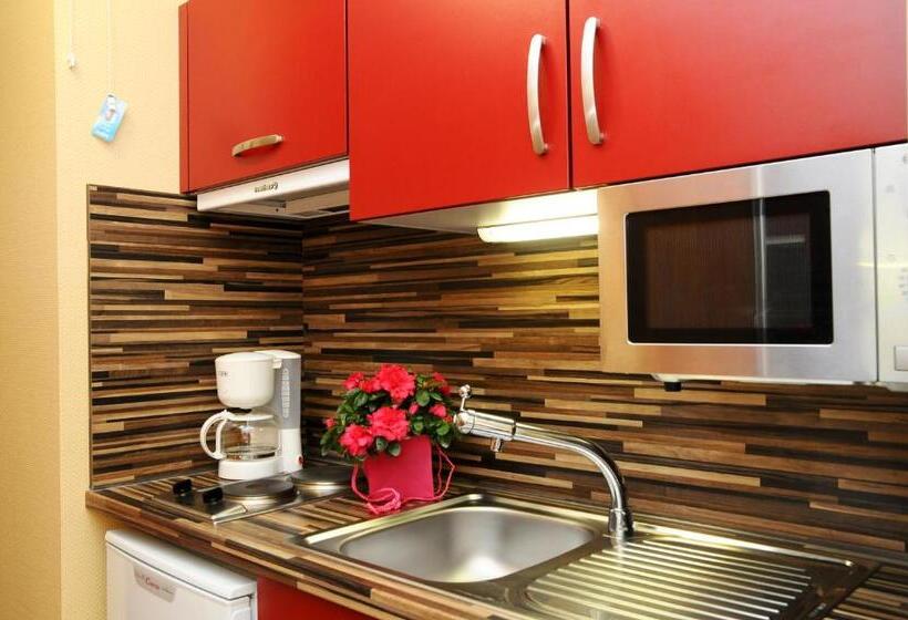 Студия Стандарт Двуспальная Кровать, S & Residences  Le Metropole