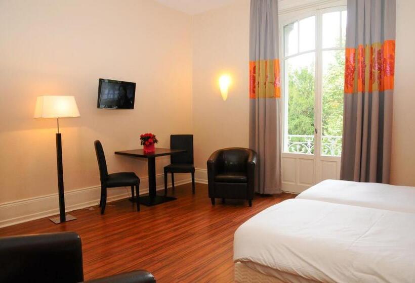 Апартаменты 1 Спальня, S & Residences  Le Metropole