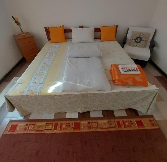 اتاق استاندارد, Pandora S Place
