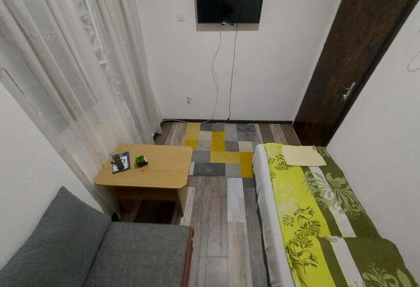 اتاق استاندارد با بالکن, Pandora S Place