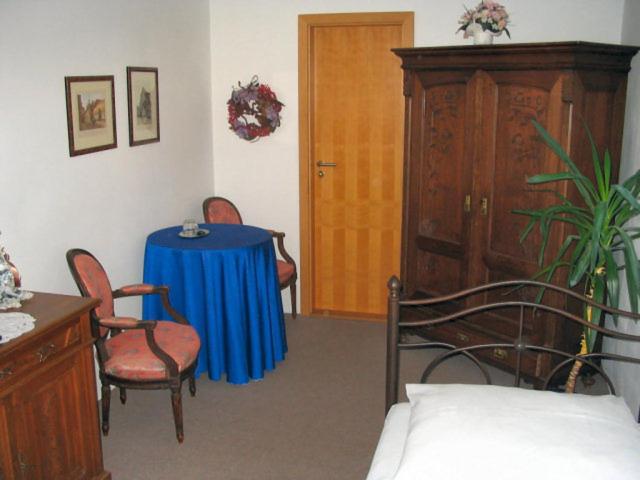 اتاق استاندارد یک نفره, Villa Olivia